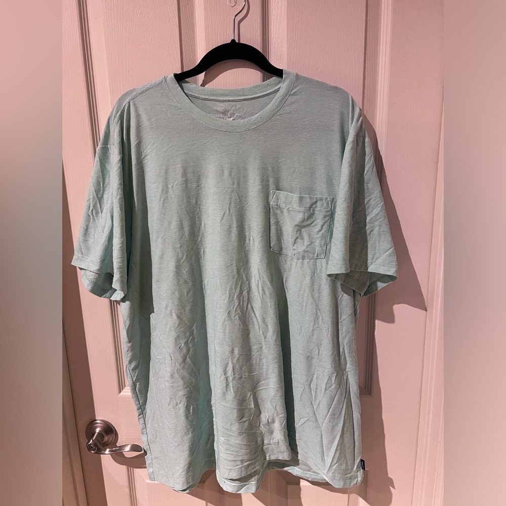 Vineyard vines island tee XXL